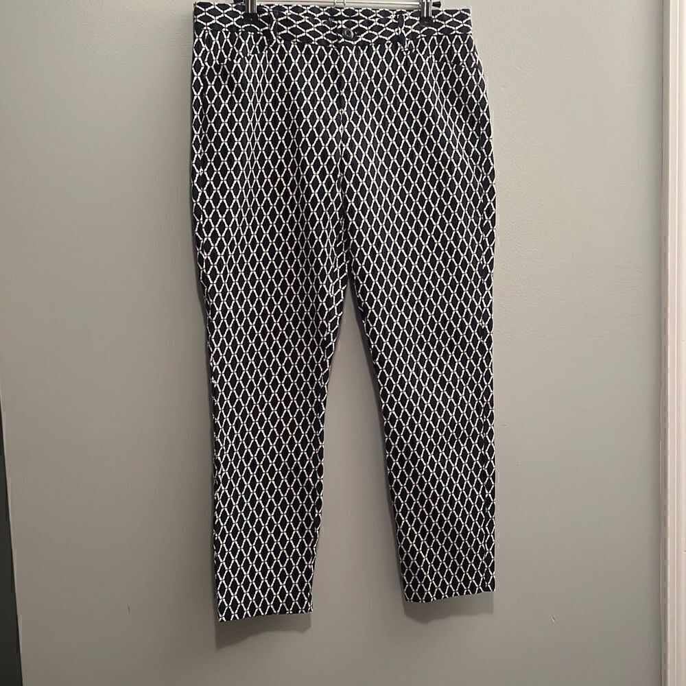 Gap Slim City Women's Black and White Geometric Cropped Pants